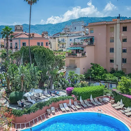 Hotel Imperial Tramontano 4*