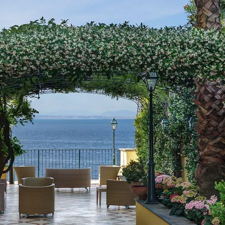 Imperial Tramontano Hotel 4*